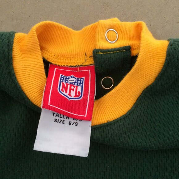 Size 6/9 Green Bay Packer Onsie and Bib Bundle - Picture 10 of 12